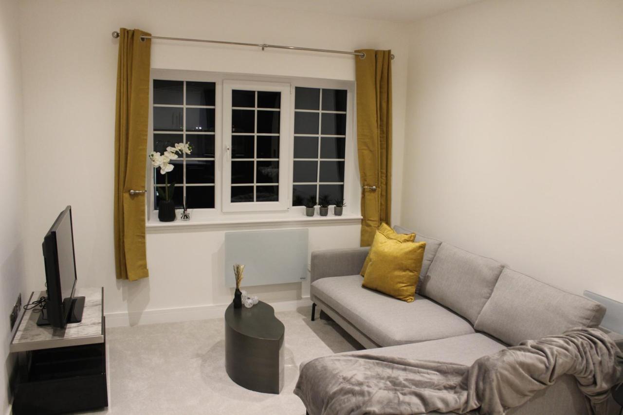 Luxury 2 Bed Apartment In The Heart Of Rochester Рочестер Екстер'єр фото